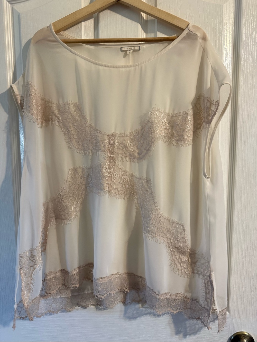 Pleione Cream Lace-Trim Sheet Blouse